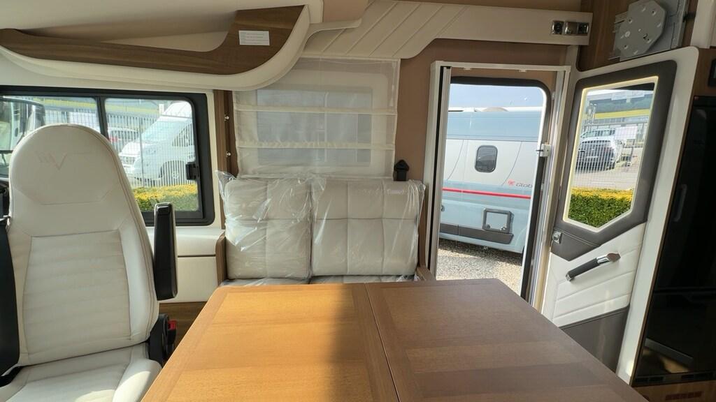 K-Yacht TeknoLine 86 AUTOMATICO