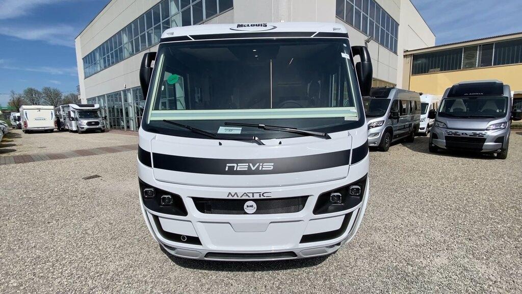 Nevis 870 auto