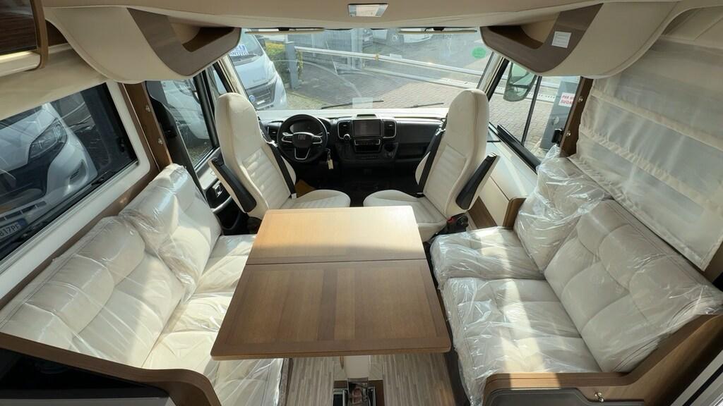 K-Yacht TeknoLine 86 AUTOMATICO