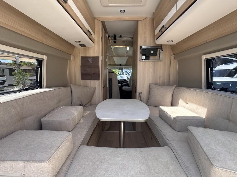 Select 2020 Select Living Van auto