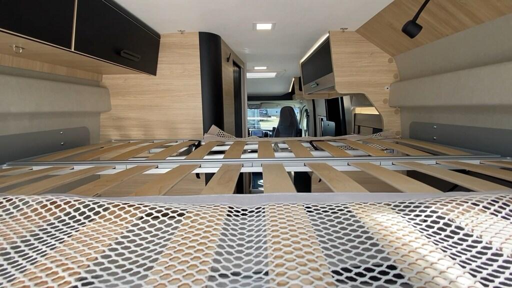 Van V 114 Cosy auto