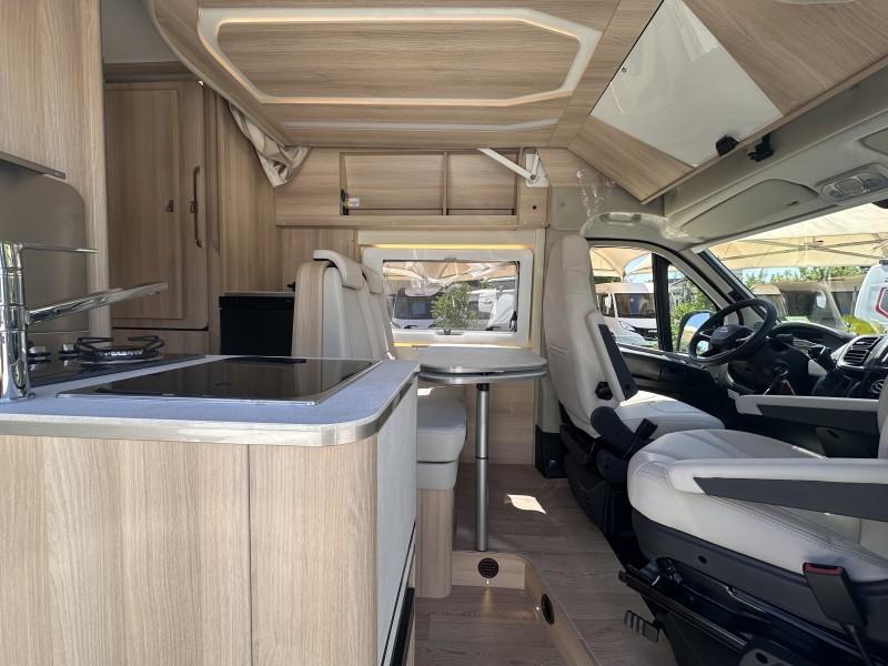 Select 2020 Select Living Van auto