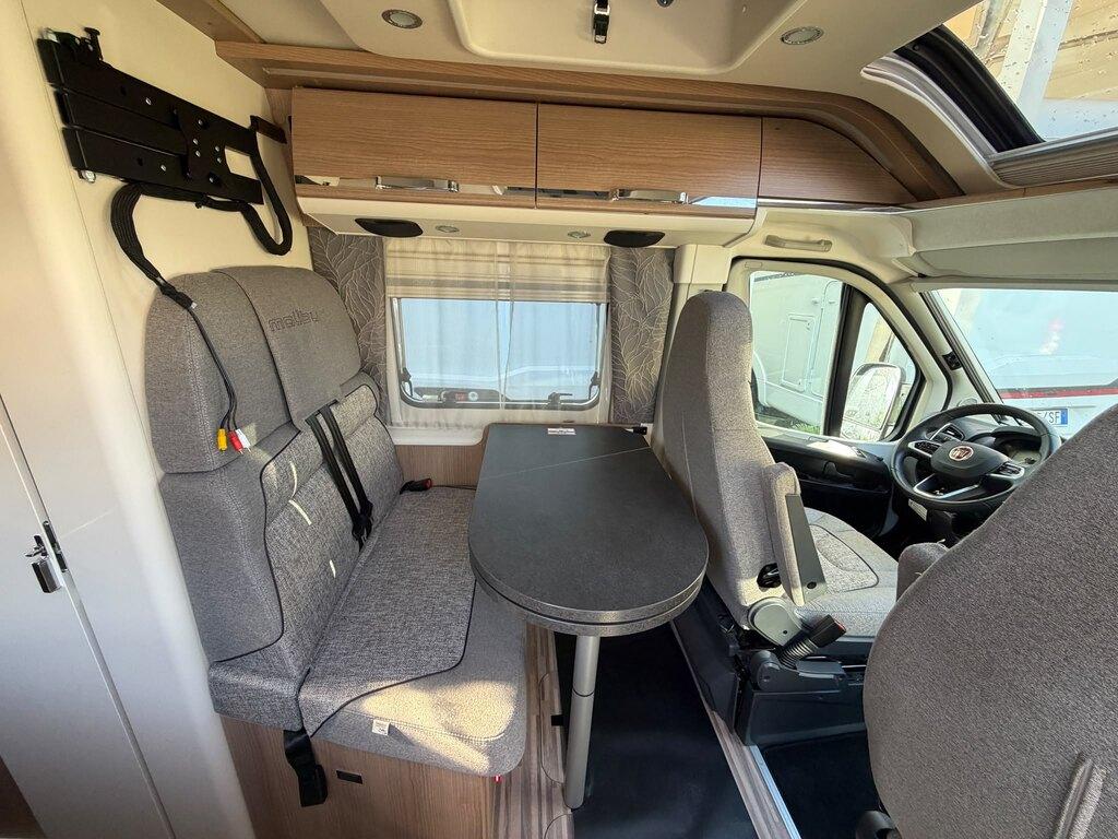 Van 640 LE Charming Comfort GT