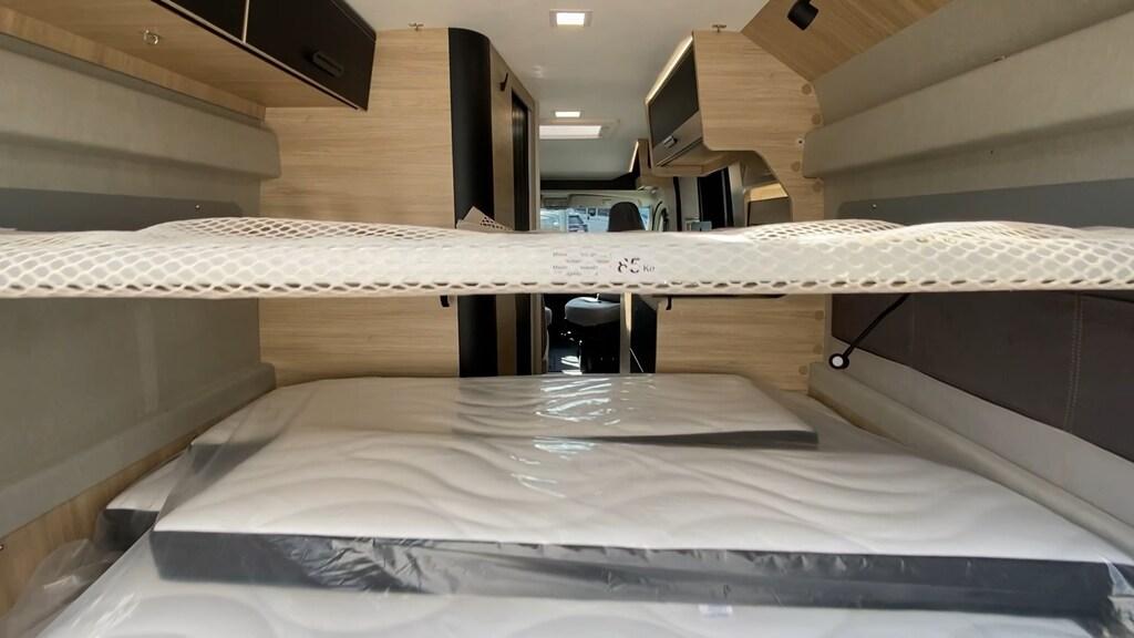 Van V 114 Cosy auto