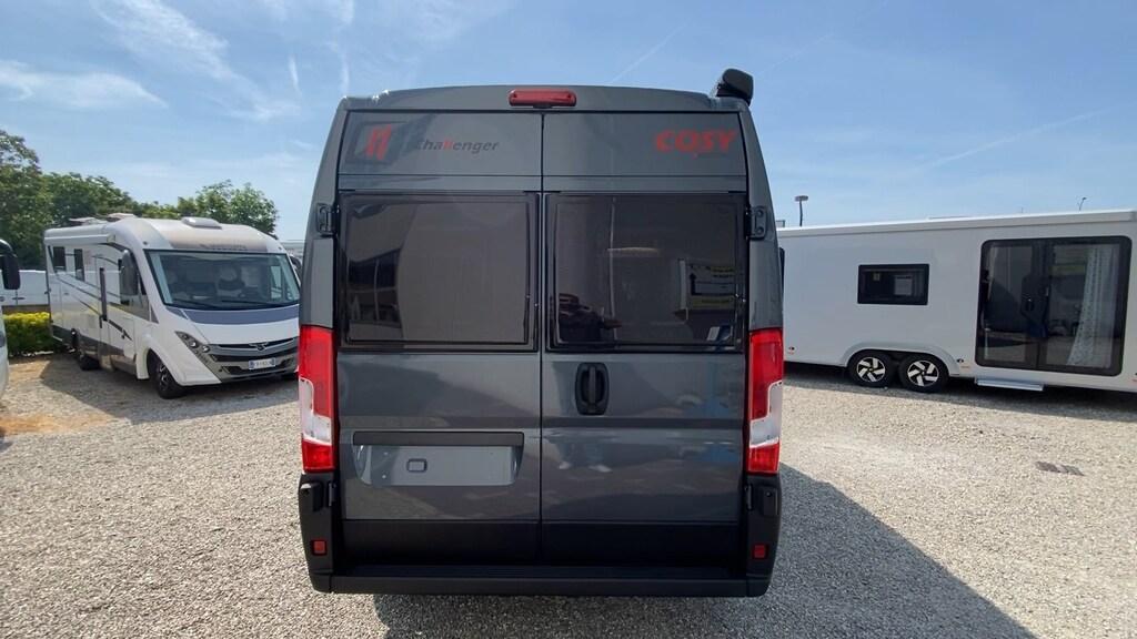 Van V 114 Cosy auto