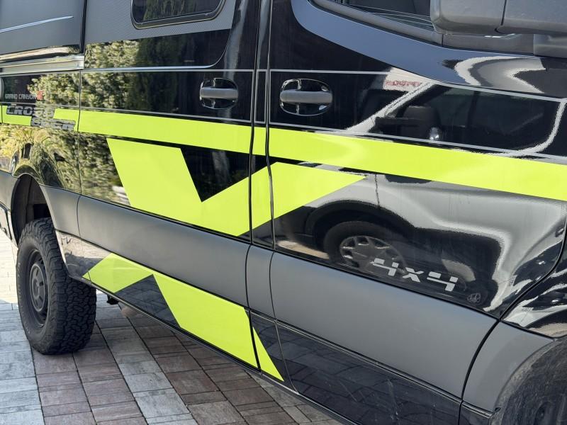 Hymer Camper Van Grand Canyon S Crossover auto