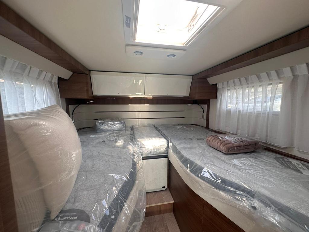 Distinction 2020 Distinction i66 auto