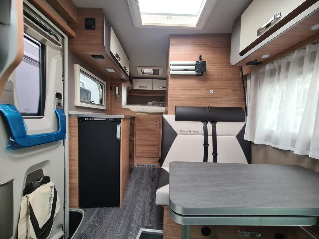 X-Cursion Van X-Cursion Van 500 MQ Edition Pepper auto