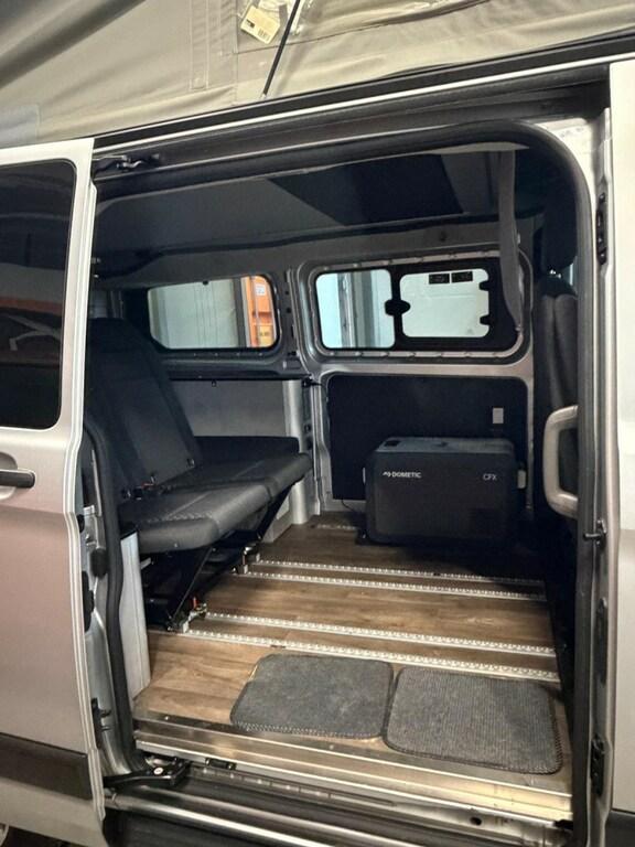 Globevan Camp Two auto
