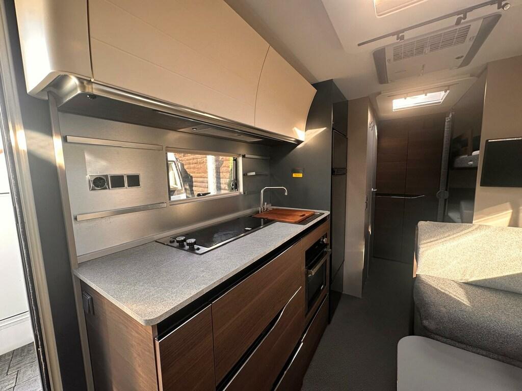 Aviva 2021 ALPINA 663 PT