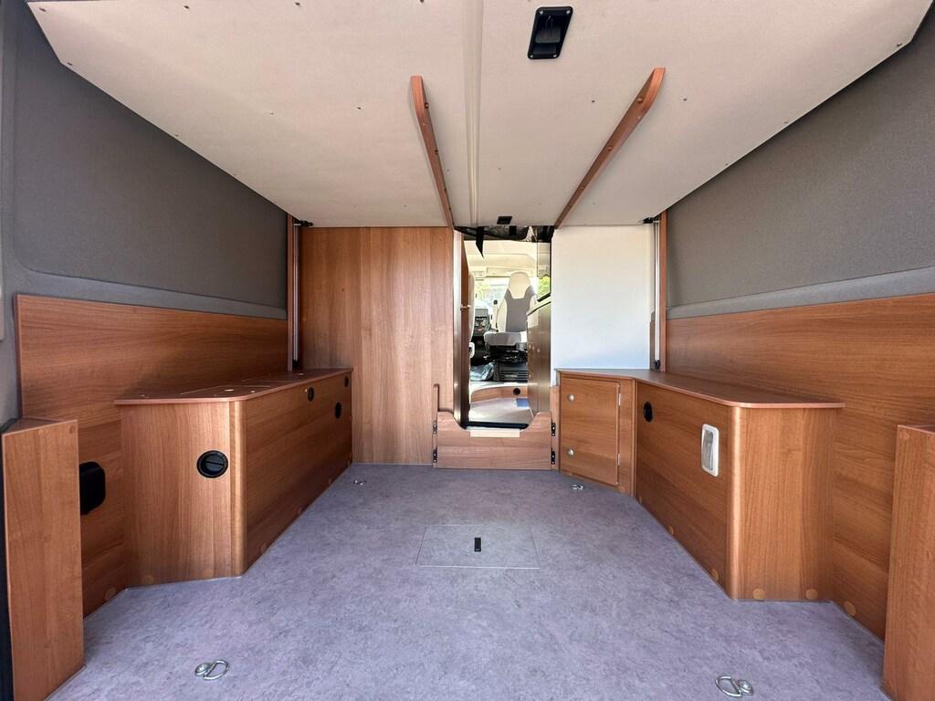 Van Tourer 2022 Van Tourer 600 D