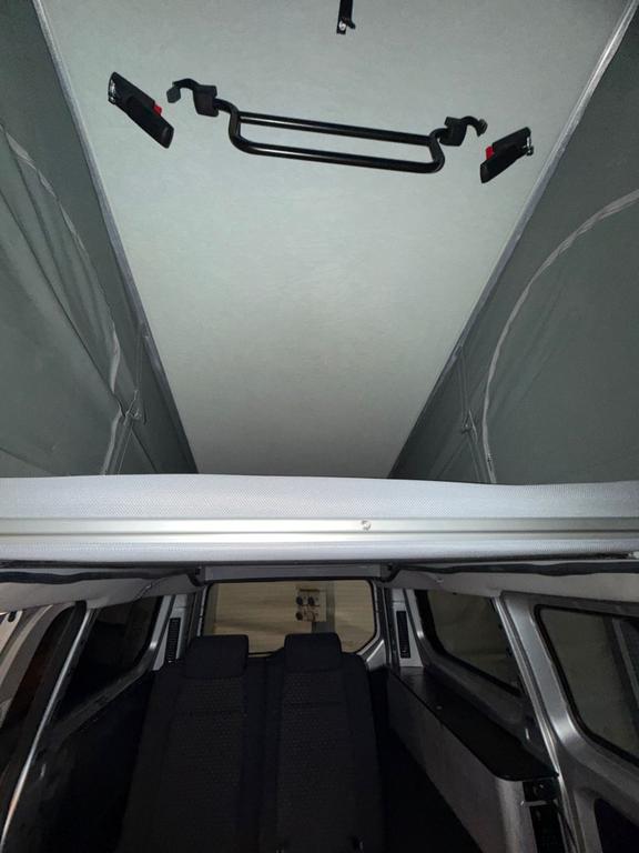 Globevan Camp Two auto
