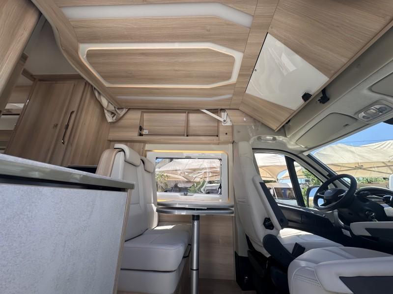 Select 2020 Select Living Van auto