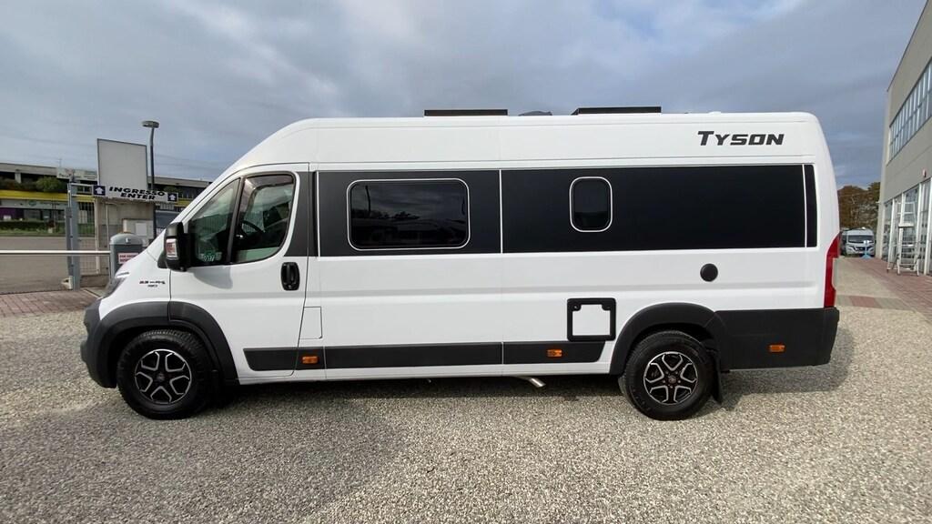 Van 01