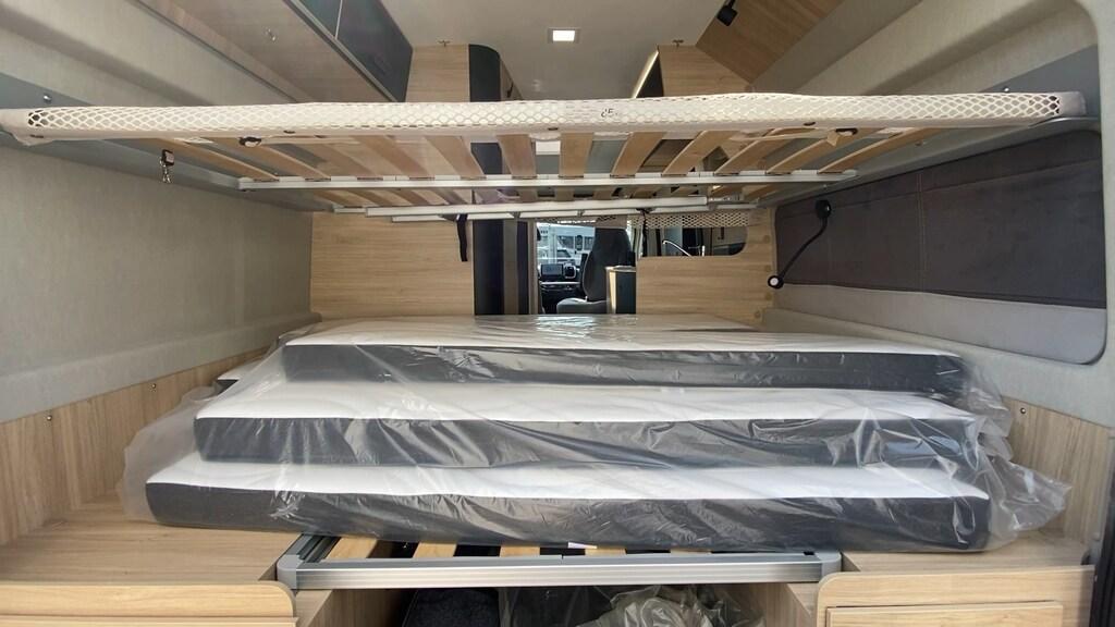 Van V 114 Cosy auto