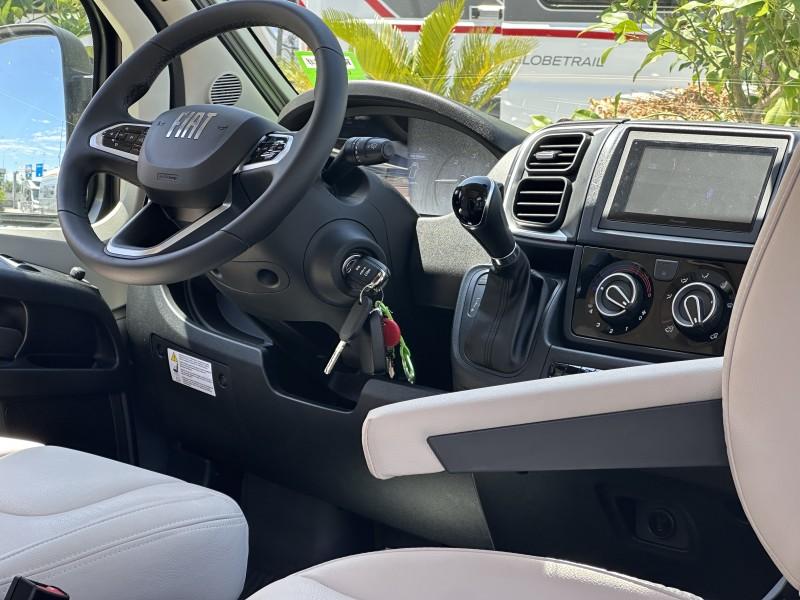 Select 2020 Select Living Van auto