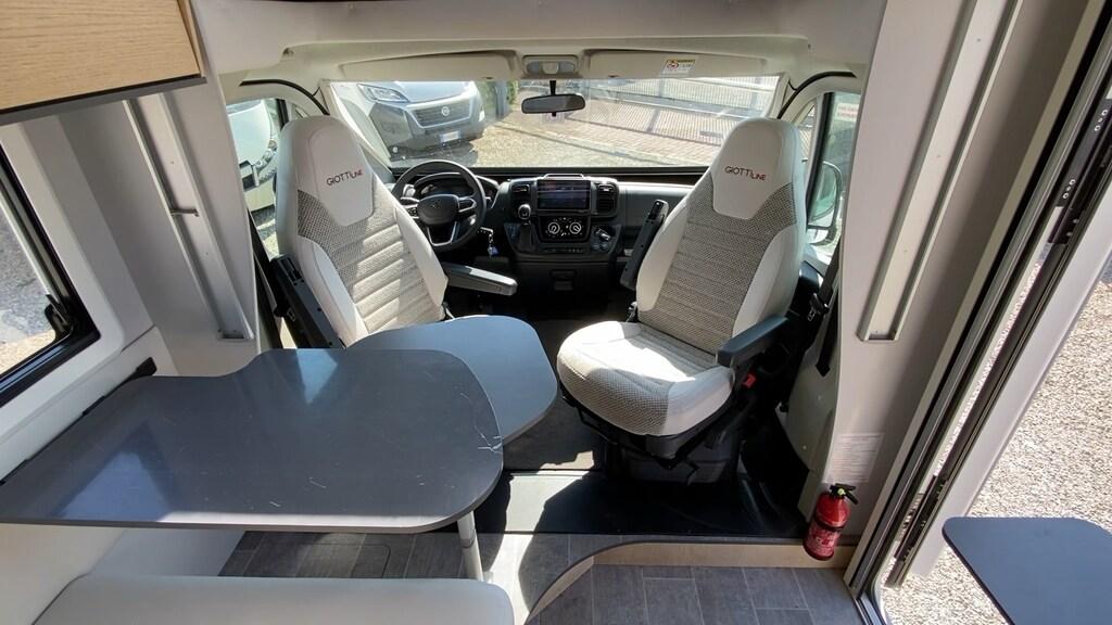 Compact CX60 Premiere Edition auto