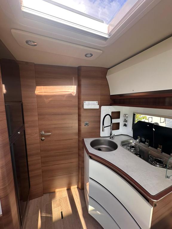 Distinction 2020 Distinction i66 auto