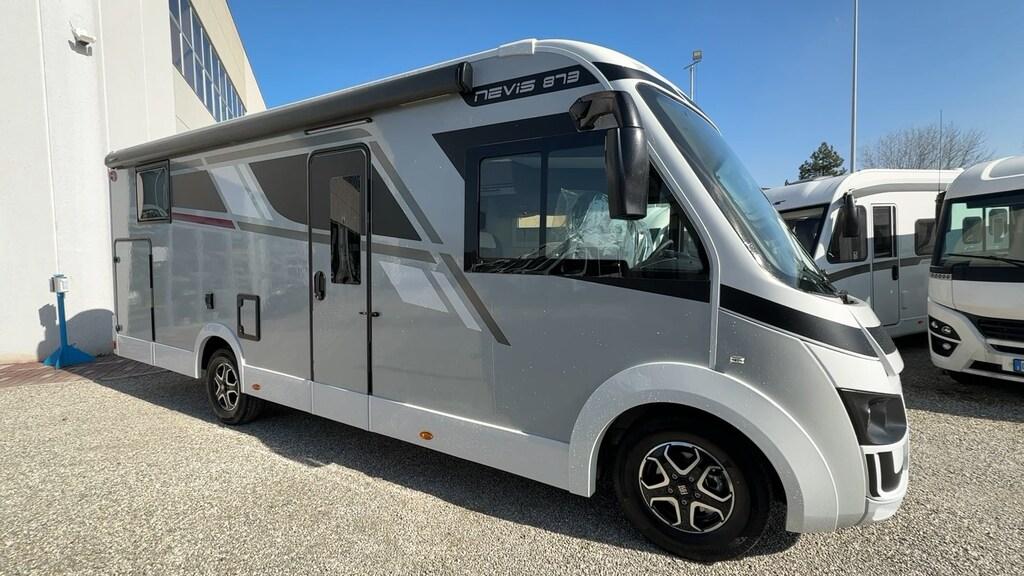 Nevis 873 auto