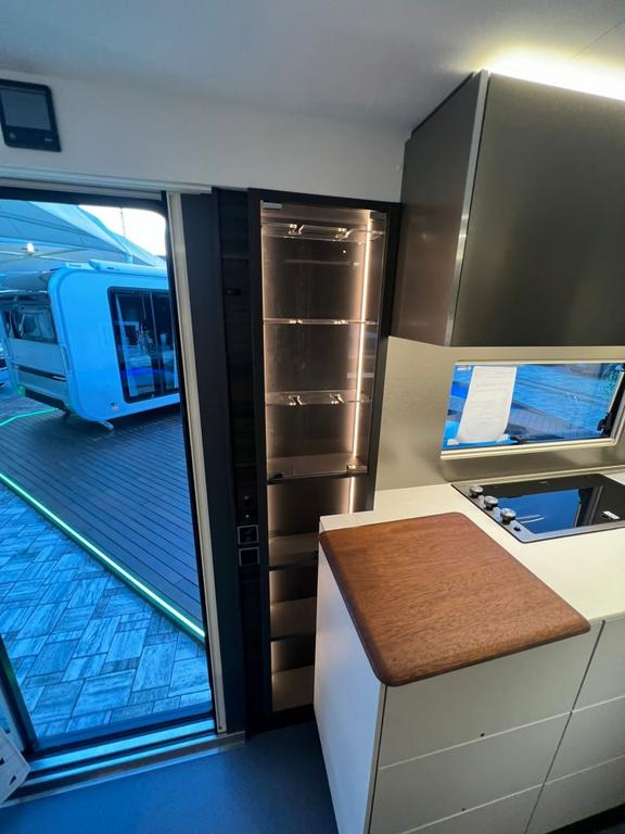 Adora 2021 ASTELLA 644 DP