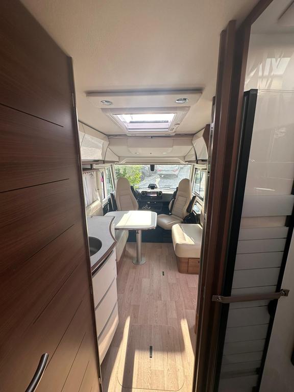 Distinction 2020 Distinction i66 auto