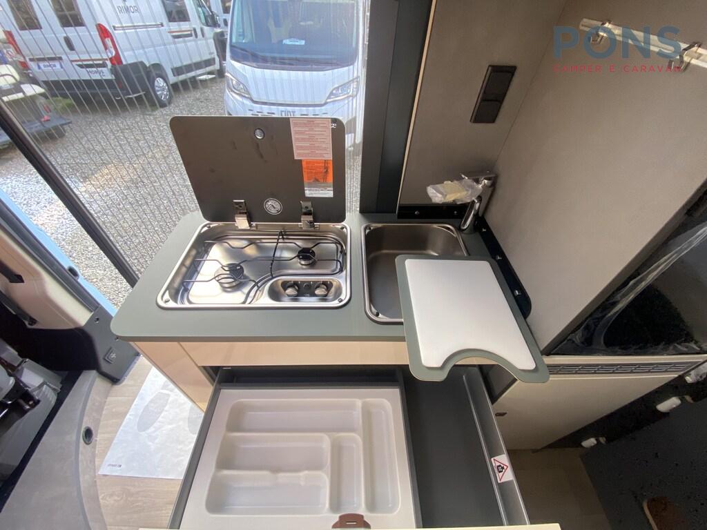 Kosmo Supremo Azzurro Capri Campervan